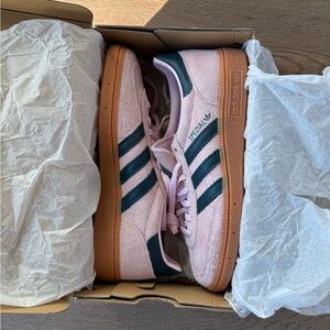 NWT and in box light pink and navy Adidas Handball Spezial shoes - size US W6